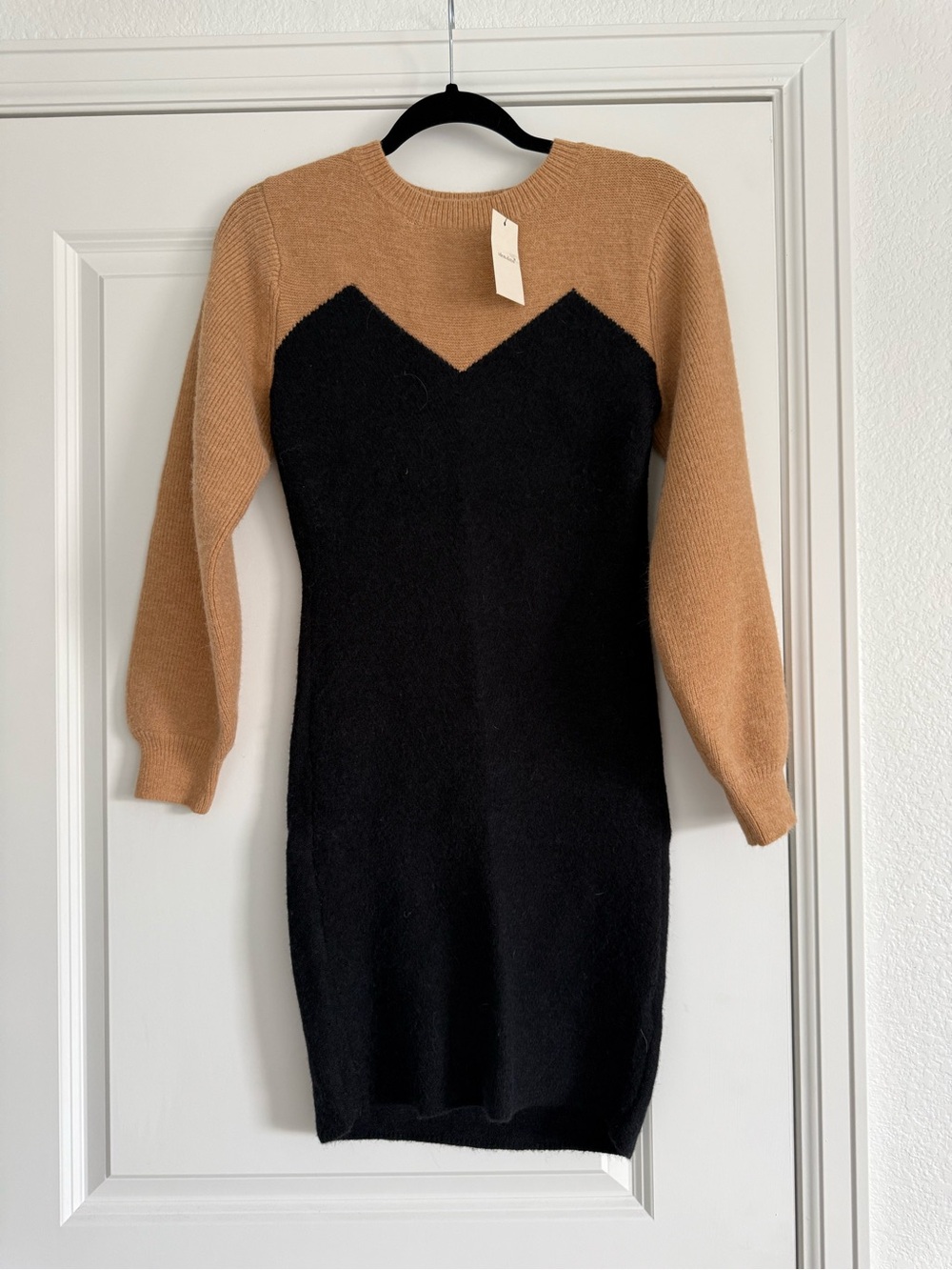 Boutique Colorblock Sweater Dress - Black & Camel. Size Small. NWT.